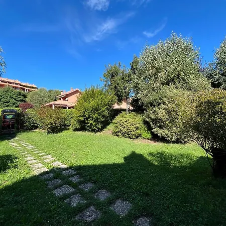 Nyaraló Casa Con Giardino E Vista Civenna